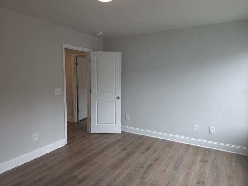Spacious, unfurnished interior of a new home in , Duluth (Image 26).