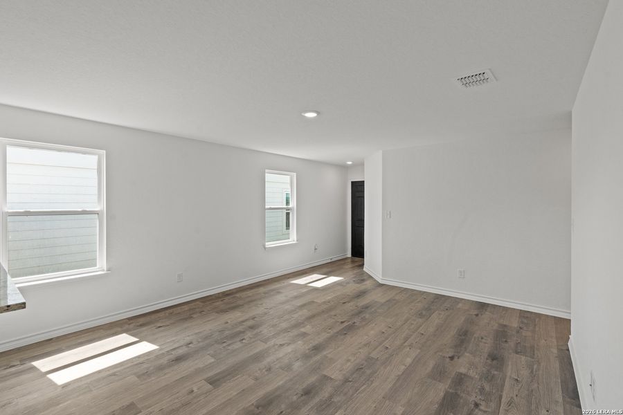Spacious, unfurnished interior of a new home in Dove Song, Marion (Image 17).