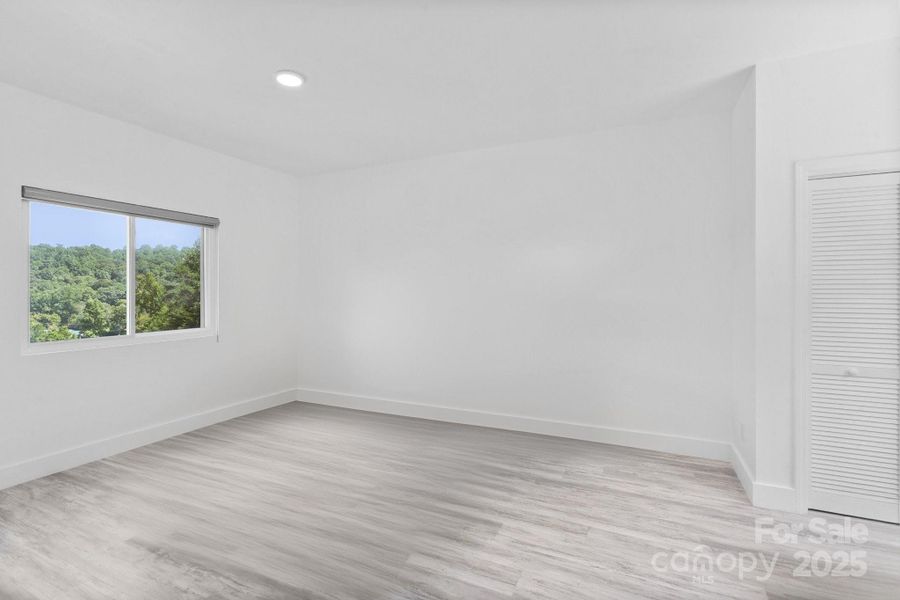 Spacious, unfurnished interior of a new home in , Rutherfordton (Image 14).