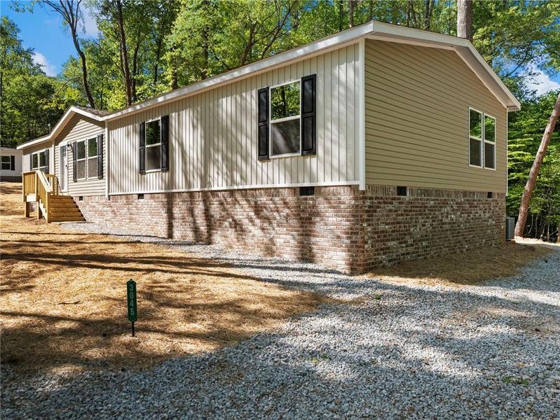 Exterior details and patio area of a home in , Gainesville (Image 18).