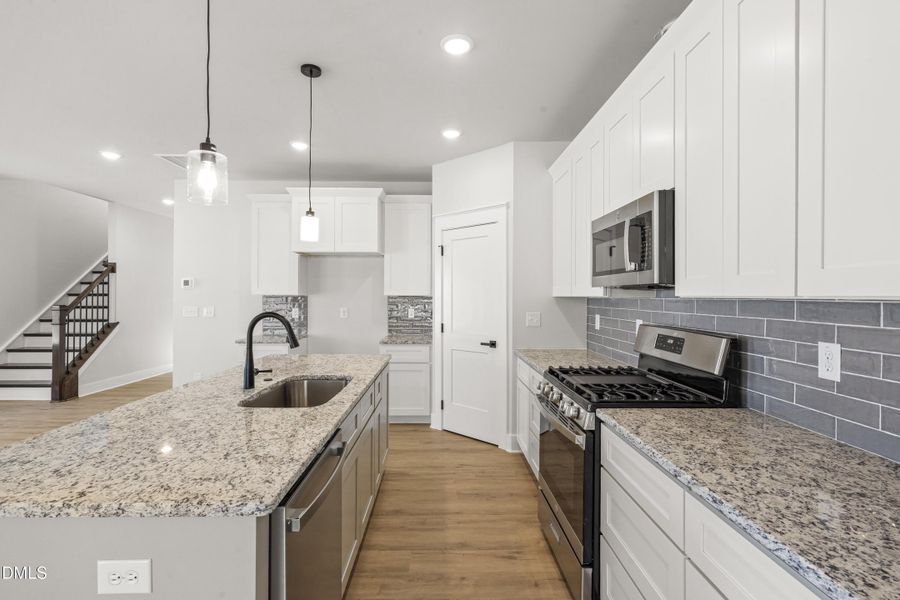 Kitchen - From Dining Close - DSC04493