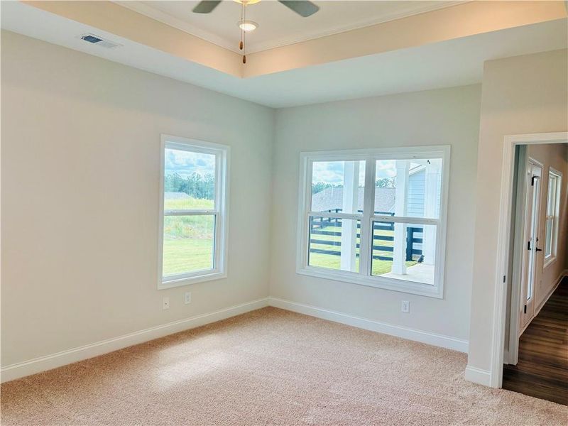Spacious, unfurnished interior of a new home in Heritage Pointe at The Georgian, Villa Rica (Image 15).