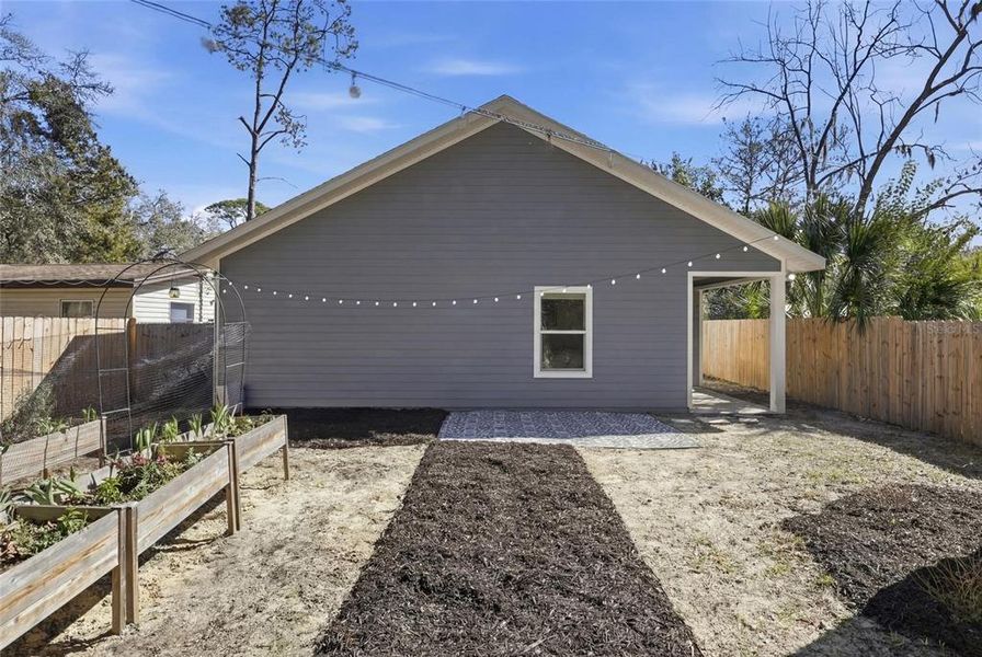 Exterior details and patio area of a home in , Gainesville (Image 27).
