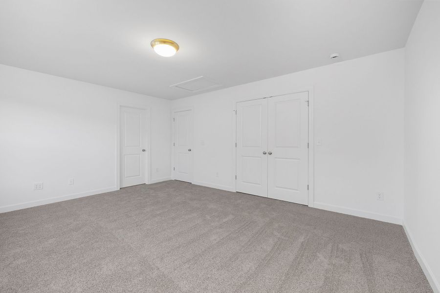 Spacious, unfurnished interior of a new home in Stonebridge Fairways, Monroe (Image 19). Spacious, unfurnished interior of a new home in Stonebridge Fairways, Monroe (Image 19).