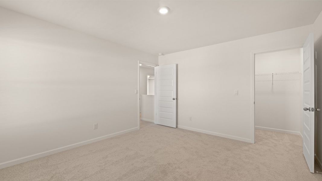 Representative unfurnished interior of a home built from the Penwell by D.R. Horton in Kingston Ranch at Lake Oconee, Buckhead (Image 31). Representative unfurnished interior of a home built from the Penwell by D.R. Horton in Kingston Ranch at Lake Oconee, Buckhead (Image 31).