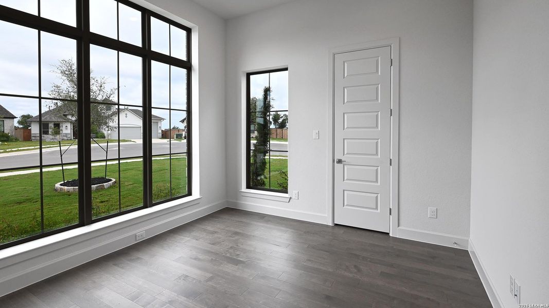 Spacious, unfurnished interior of a new home in Johnson Ranch, Bulverde (Image 18). Spacious, unfurnished interior of a new home in Johnson Ranch, Bulverde (Image 18).