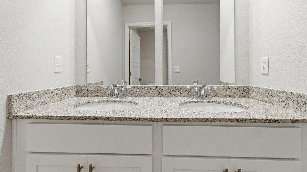 Close-up of interior finishes inside a home in Misting Springs, Crawfordville (Image 18).