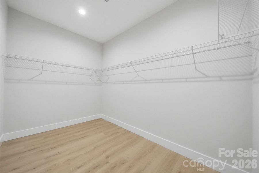 Spacious, unfurnished interior of a new home in , Hickory (Image 14).