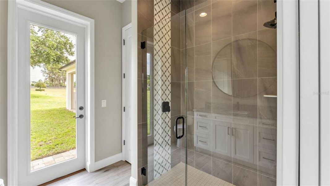 Furnished interior view inside a new home in , Lakeland (Image 14).