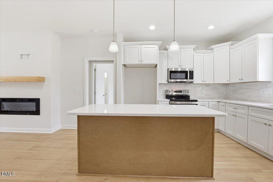 18-317 Creeks Edge Dr-18