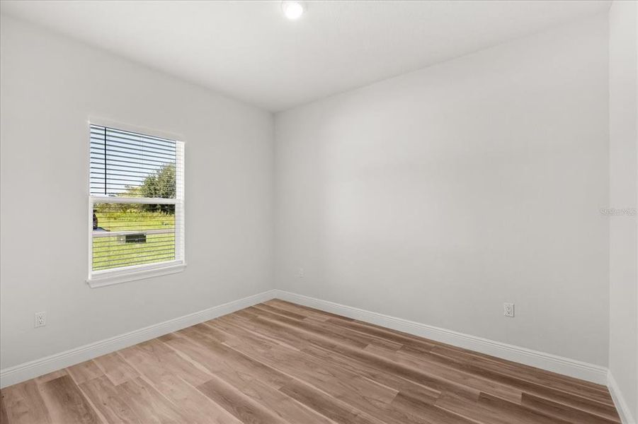 Spacious, unfurnished interior of a new home in , Ocala (Image 30).