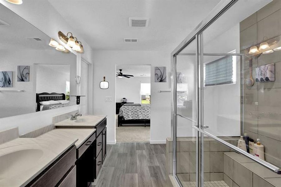 Furnished interior view inside a new home in Sweetbay Farm, Lawrenceville (Image 31).