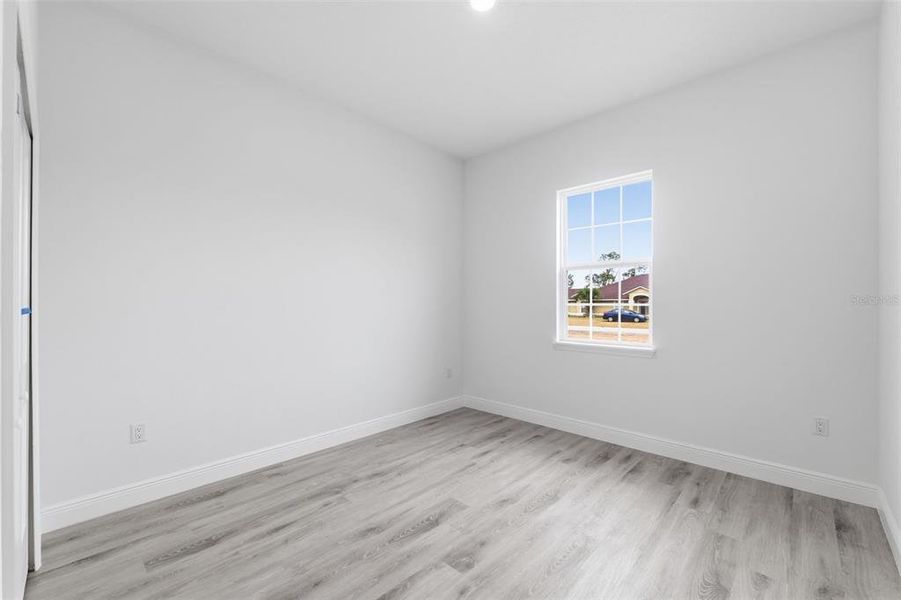 Spacious, unfurnished interior of a new home in , Ocala (Image 15).