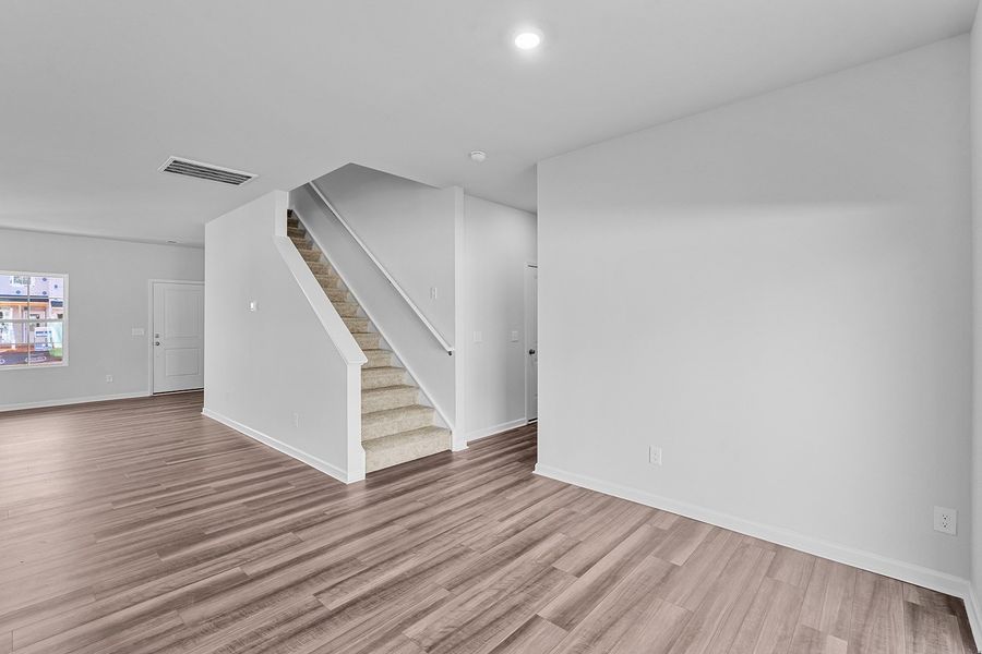 Spacious, unfurnished interior of a new home in Hanes Lake, Winston-Salem (Image 24). Spacious, unfurnished interior of a new home in Hanes Lake, Winston-Salem (Image 24).