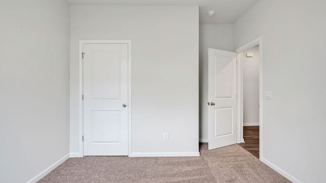 Representative unfurnished interior of a home built from the CALI by D.R. Horton in Vineyard Trail, Jacksonville (Image 14).