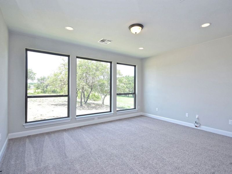 Representative unfurnished interior of a home built from the San Simeon I by Giddens Homes in Clearwater Ranch, Liberty Hill (Image 395).