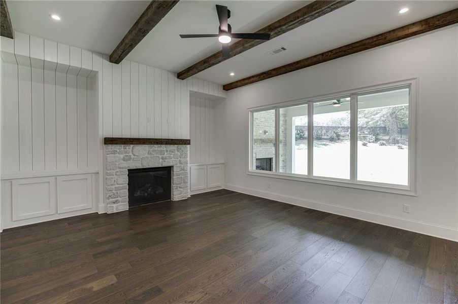 Spacious, unfurnished interior of a new home in , Buford (Image 27).