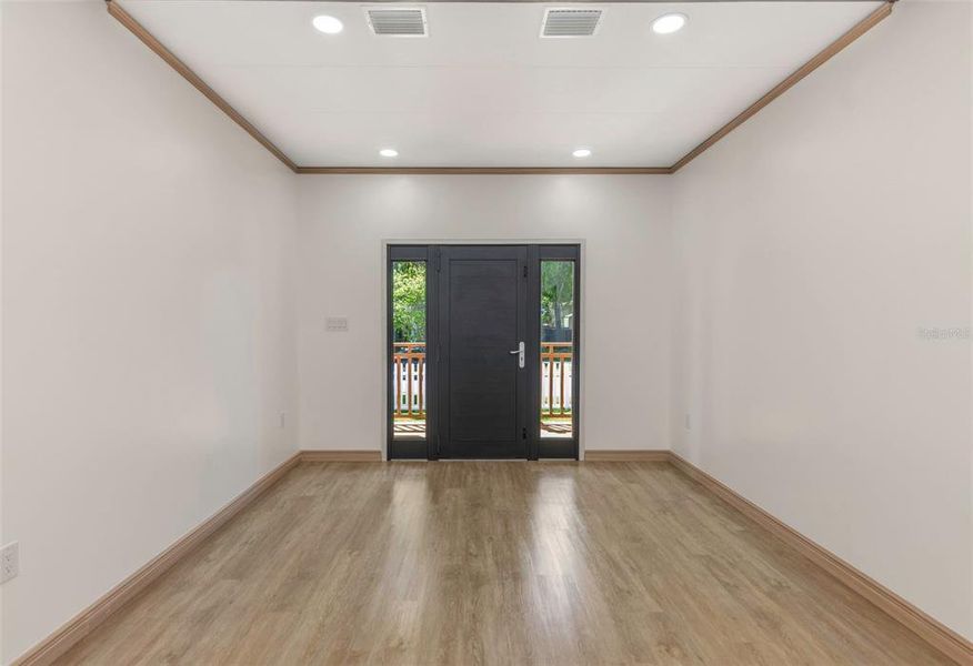 Spacious, unfurnished interior of a new home in , St. Petersburg (Image 61).