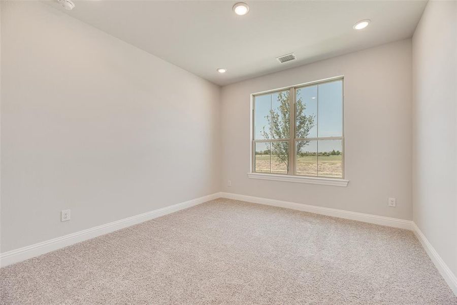 Spacious, unfurnished interior of a new home in Villages of Creekwood, Frisco (Image 12). Spacious, unfurnished interior of a new home in Villages of Creekwood, Frisco (Image 12).