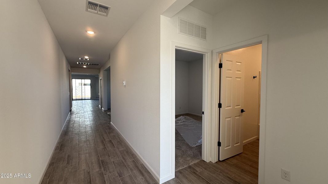 04 - Foyer 04 - Foyer