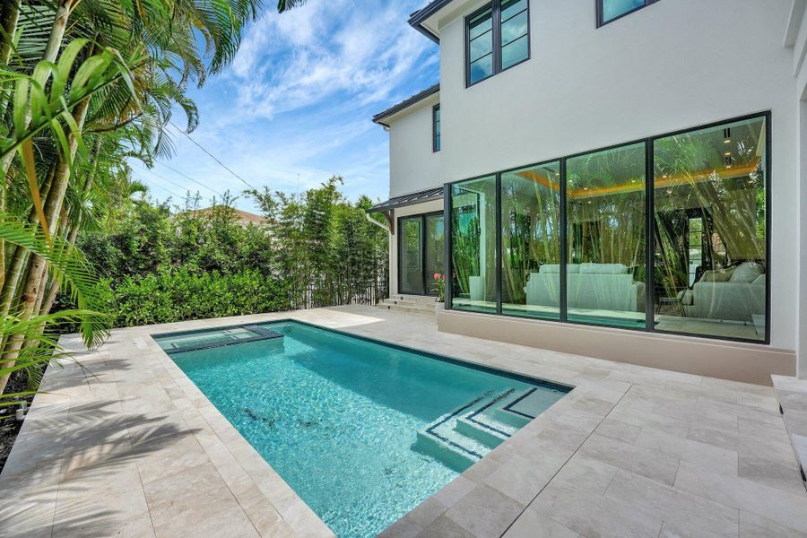 Image 37 of a home in .