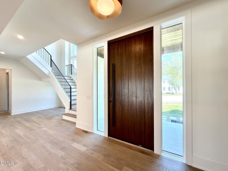 33E4E9AD-7B66-4ABB-9B7A-30D115EDD662_1_1