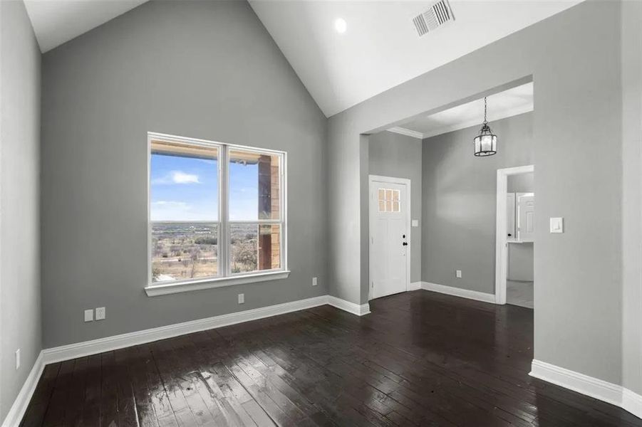 Spacious, unfurnished interior of a new home in , Graford (Image 22).