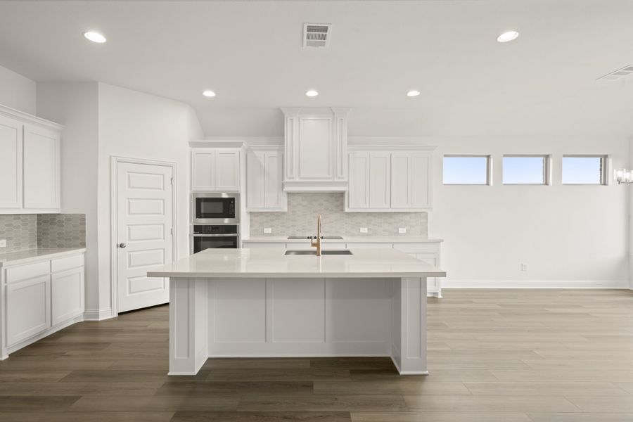 Furnished interior view inside a new home in Vista Point, Grandview (Image 7). Furnished interior view inside a new home in Vista Point, Grandview (Image 7).