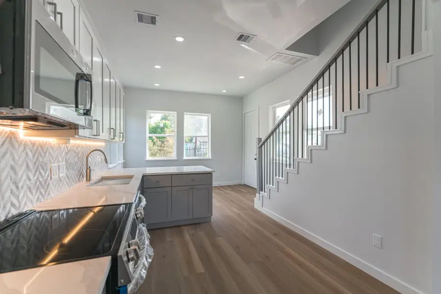 Furnished interior view inside a new home in , Houston (Image 7). Furnished interior view inside a new home in , Houston (Image 7).