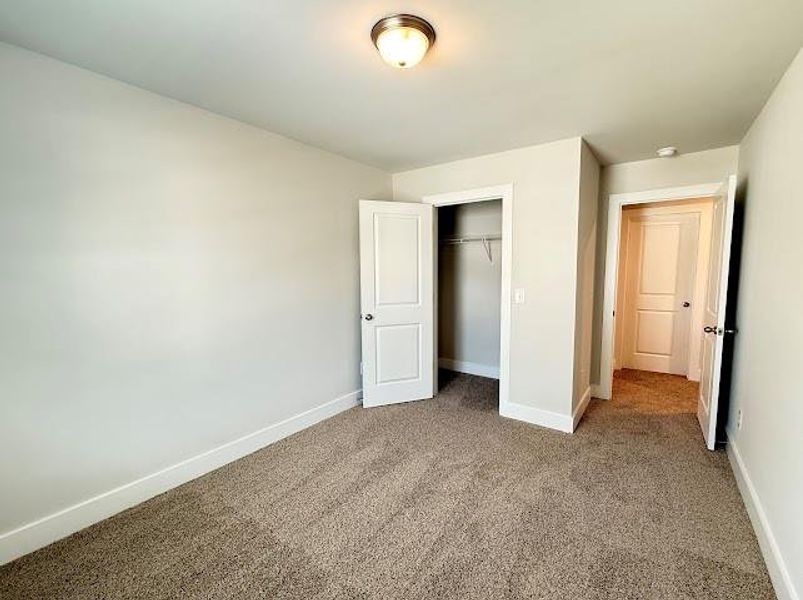 Spacious, unfurnished interior of a new home in , Dawsonville (Image 22).