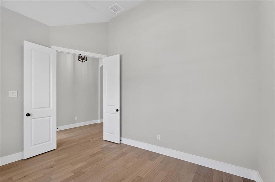 Spacious, unfurnished interior of a new home in Trinity Falls, McKinney (Image 18). Spacious, unfurnished interior of a new home in Trinity Falls, McKinney (Image 18).