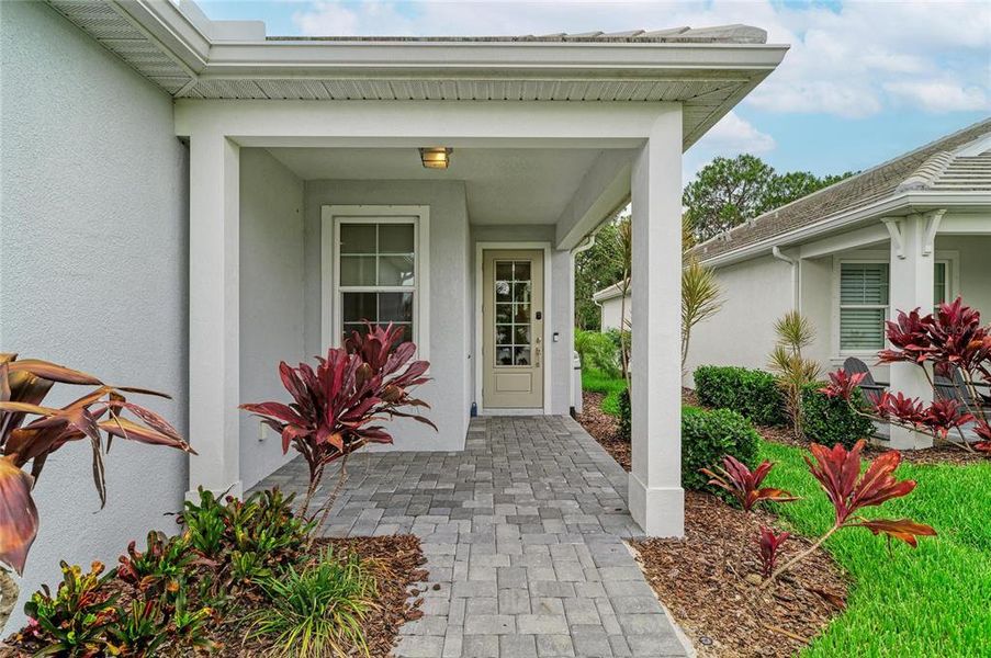 Exterior details and patio area of a home in , Sarasota (Image 4).