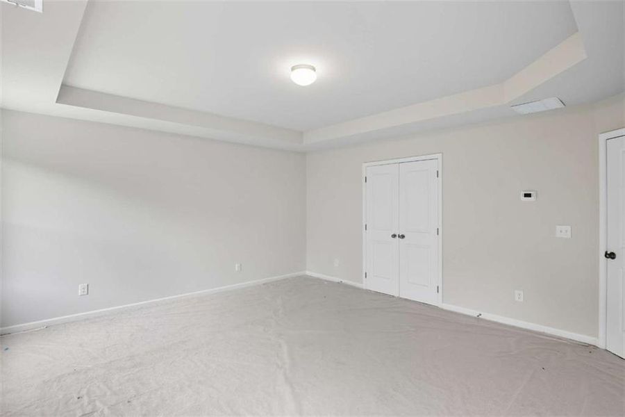 Spacious, unfurnished interior of a new home in Creekside Landing, Dallas (Image 28).