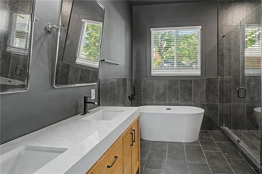Furnished interior view inside a new home in , Atlanta (Image 6).