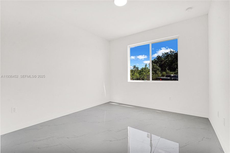 Spacious, unfurnished interior of a new home in , Miami (Image 32).