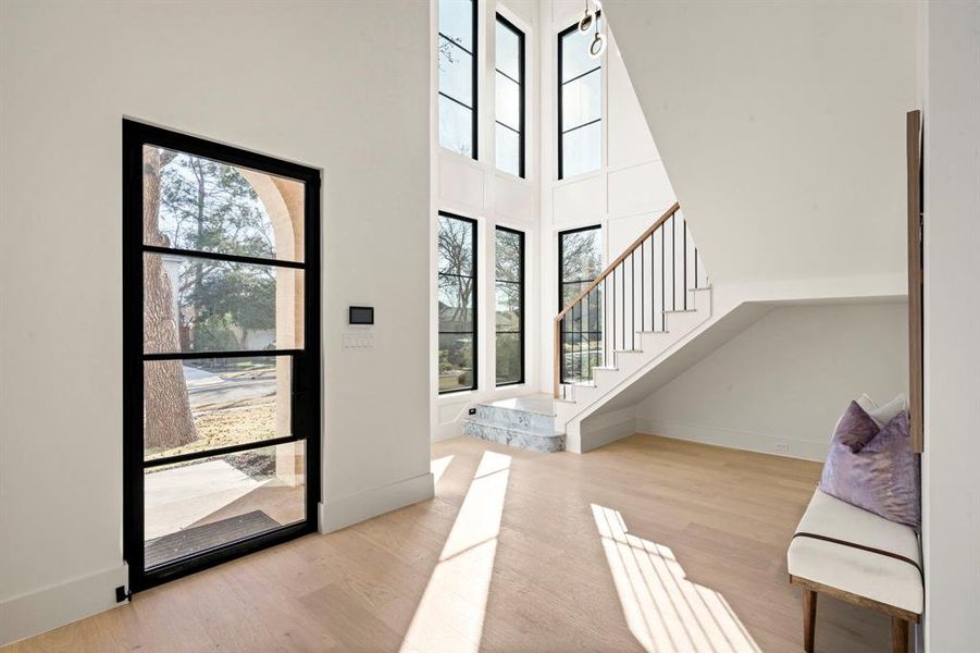 Spacious, unfurnished interior of a new home in , Dallas (Image 21).