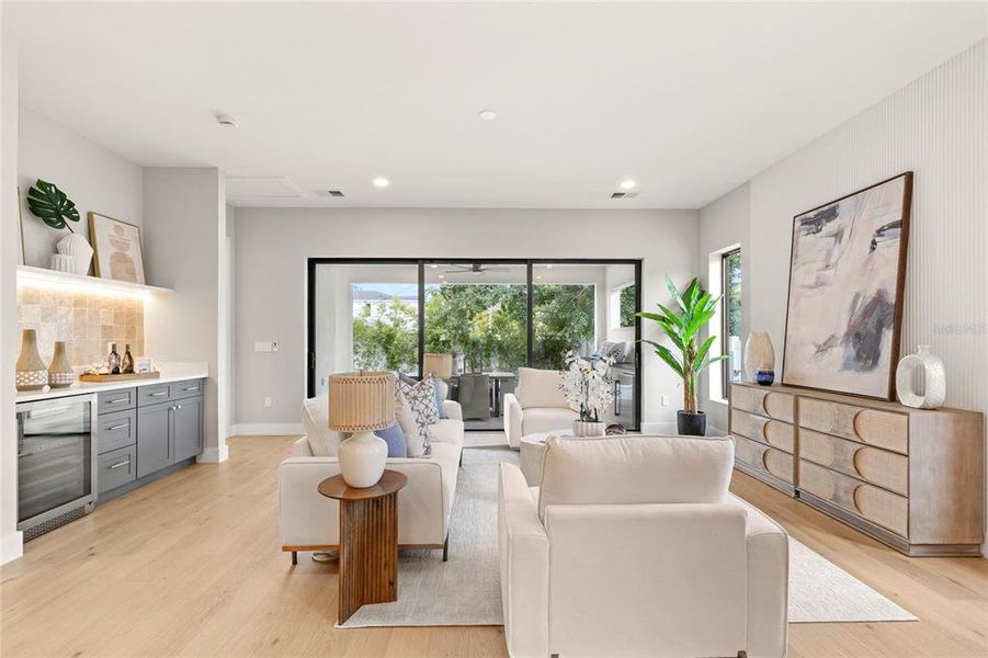 Furnished interior view inside a new home in , Orlando (Image 17).