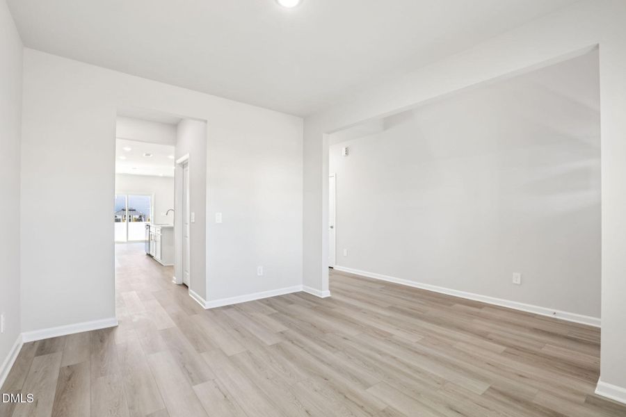 7-web-or-mls-Raleigh- River Glen-38 Hoff