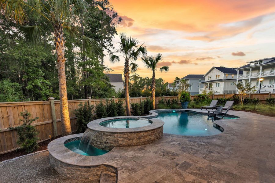 Community amenities in , Charleston (Image 38).