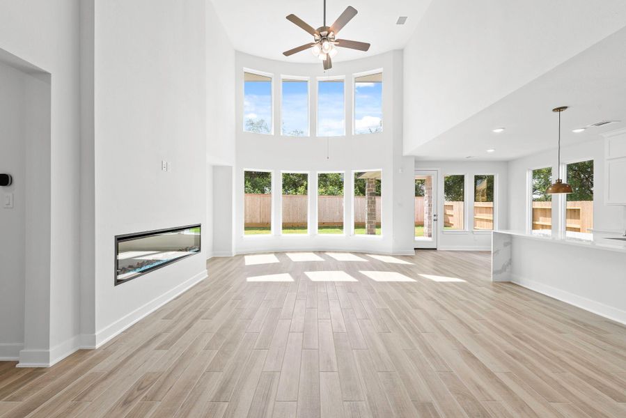 Representative image. Features, specifications, selections and colors may vary.