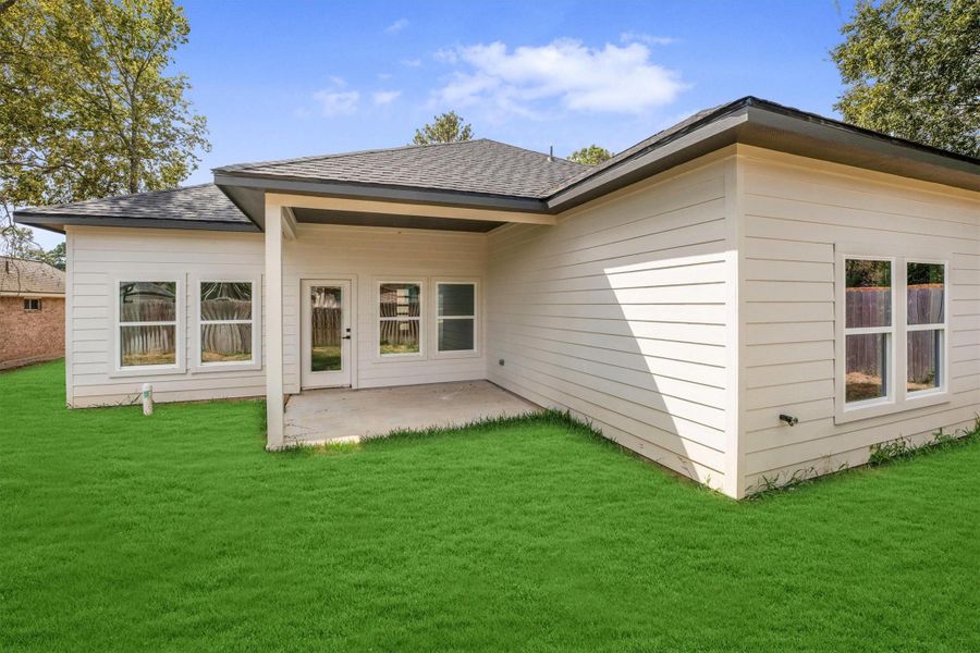 Exterior details and patio area of a home in , Montgomery (Image 33).