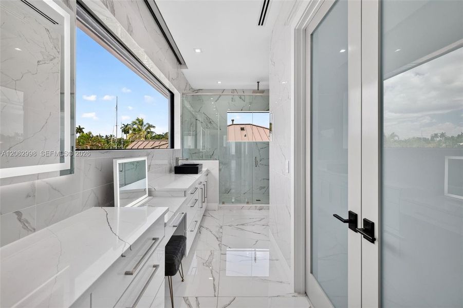 Furnished interior view inside a new home in , Fort Lauderdale (Image 14).