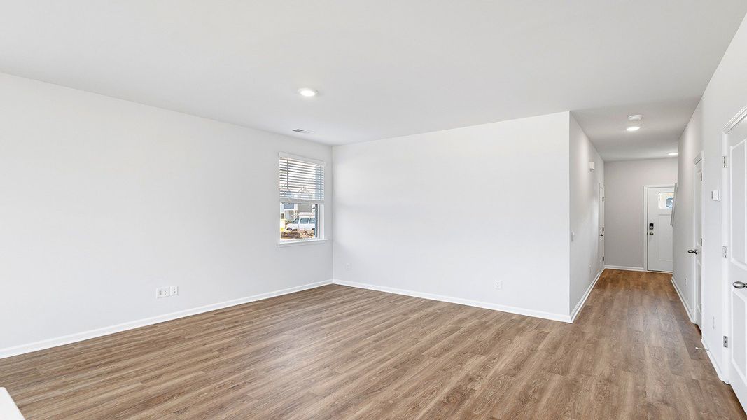 Spacious, unfurnished interior of a new home in Marion Village, Santee (Image 14).