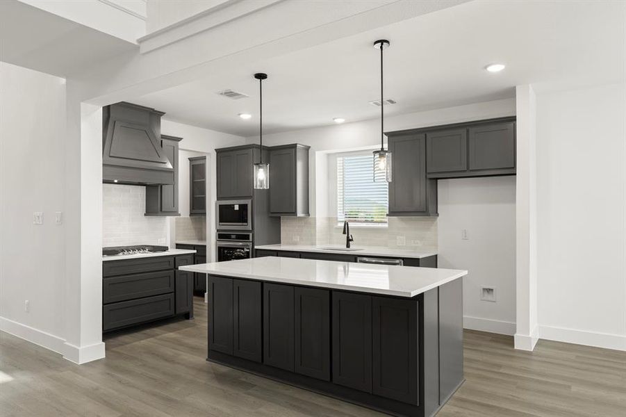 16. 1594 Melcer - Kitchen (2)