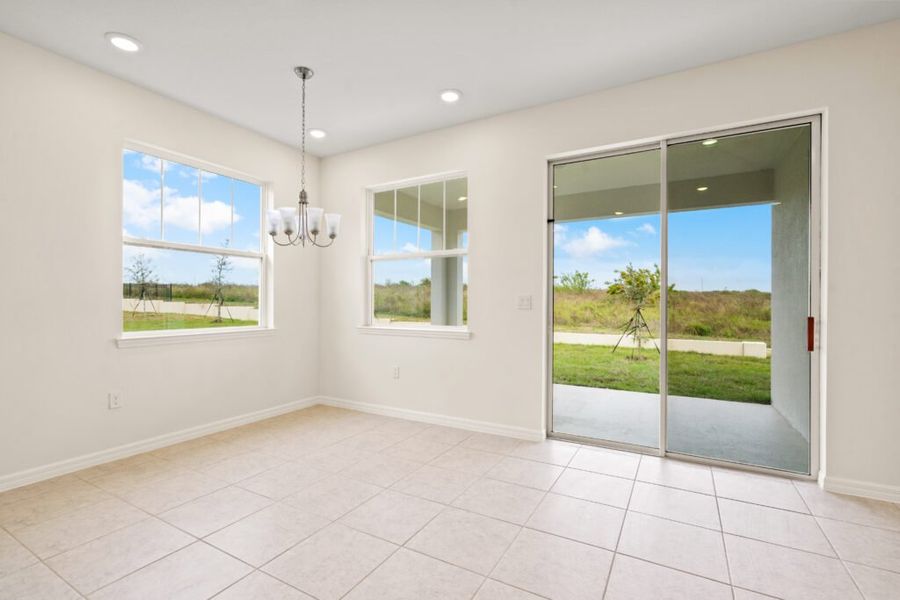 Representative unfurnished interior of a home built from the Biscayne by Holiday Builders in Eden Hills, Lake Alfred (Image 14).