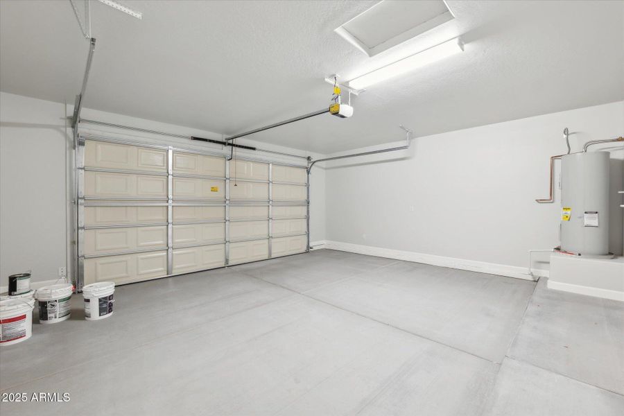 1,658 Garage - 192 1,658 Garage - 192