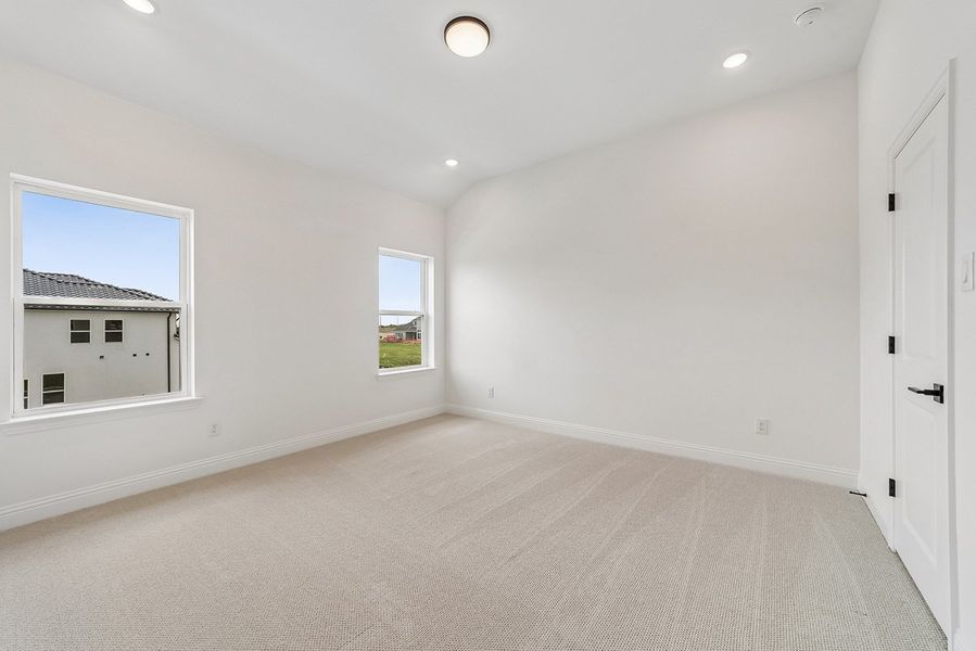 Representative unfurnished interior of a home built from the Diana by Landon Homes in Lexington Frisco, Frisco (Image 76).
