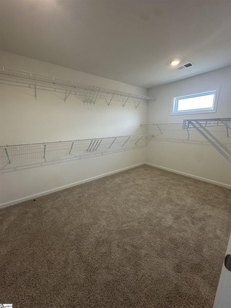 Spacious, unfurnished interior of a new home in Shiloh Trail, Wellford (Image 27).