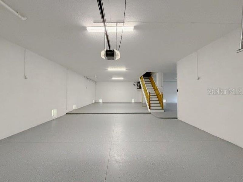 Spacious, unfurnished interior of a new home in , Tarpon Springs (Image 21). Spacious, unfurnished interior of a new home in , Tarpon Springs (Image 21).