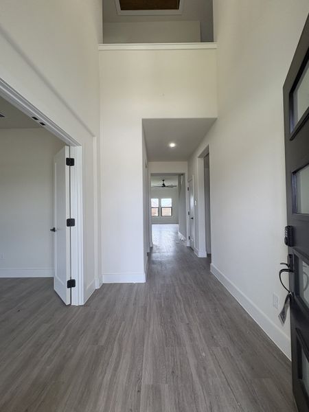 Spacious, unfurnished interior of a new home in Stillwater Lake Estates, Godley (Image 7). Spacious, unfurnished interior of a new home in Stillwater Lake Estates, Godley (Image 7).